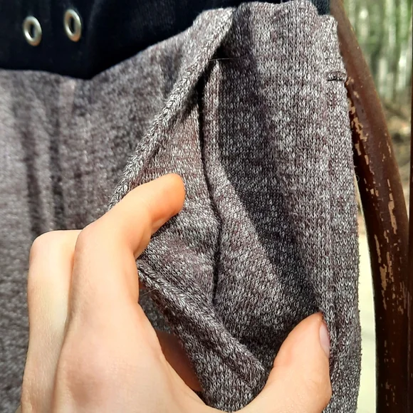 🍀3/15 Maroon Coco Limon Sweatpants - Picture 4 of 6